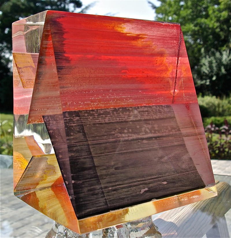 Piedra roja metacrilato de metilo 20 x 22 x 18 cm 2011 2